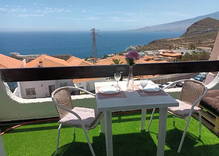 Amejica - With Terrace And Sea View