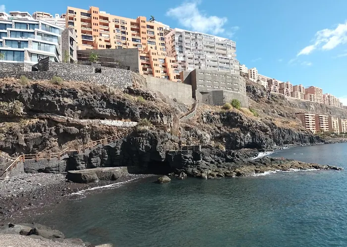 Amejica - With Terrace And Sea View