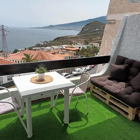 Amejica - With Terrace And Sea View