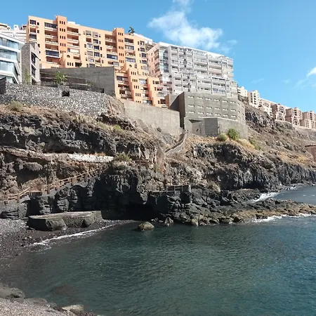 Amejica - With Terrace And Sea View