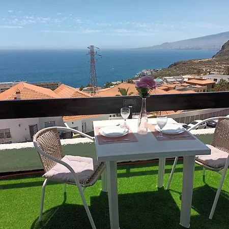 Amejica - With Terrace And Sea View